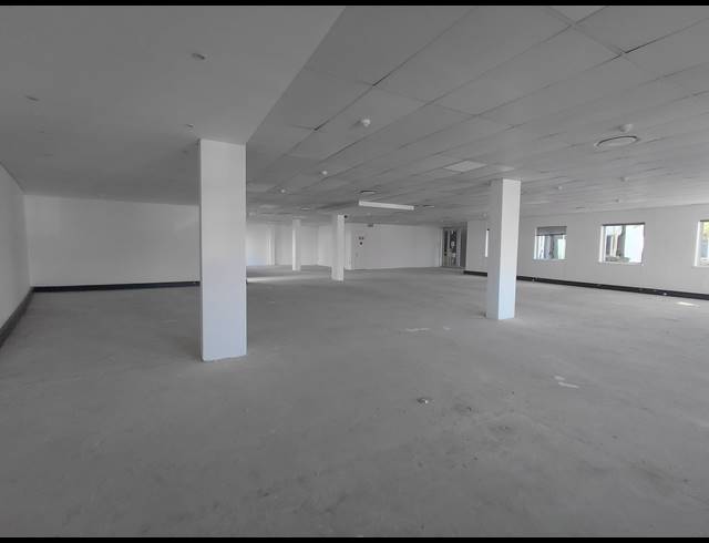 324M² OFFICE TO LET IN BRYANSTON
